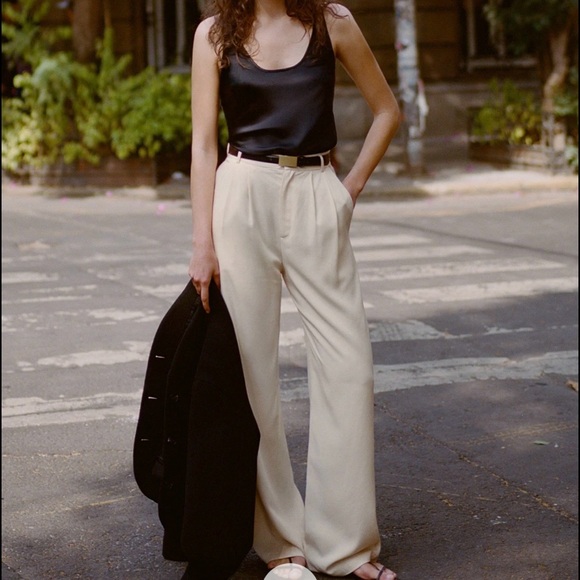 Reformation Pants - Reformation Mason Pant 8 Petite Short Sugar Color
